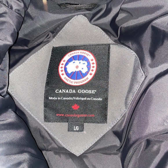 Canada Goose Montebello Parka - Picture 6 of 6